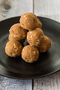 Atta Gond Laddoo