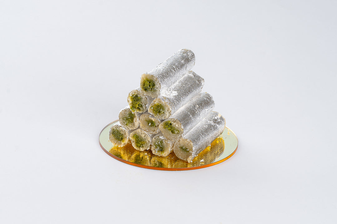 Kaju Pista Roll